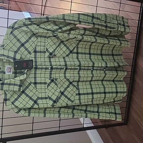 Levi's Tops - LEVIS STRAUSS & CO ESSENTIAL WESTERN SHIRT OVERSIZED FIT SIZE XL